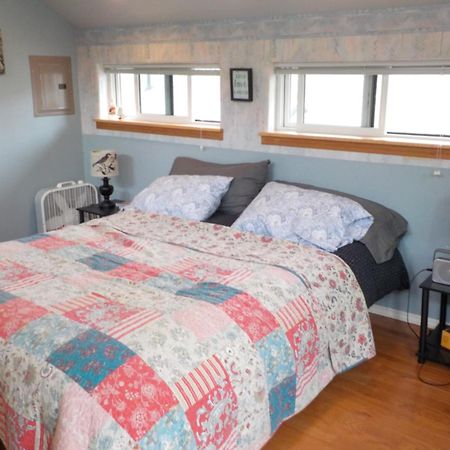 Oceanfront Studio/Loft: Alpacas, Oysters & Kayaks Shelton Exteriör bild