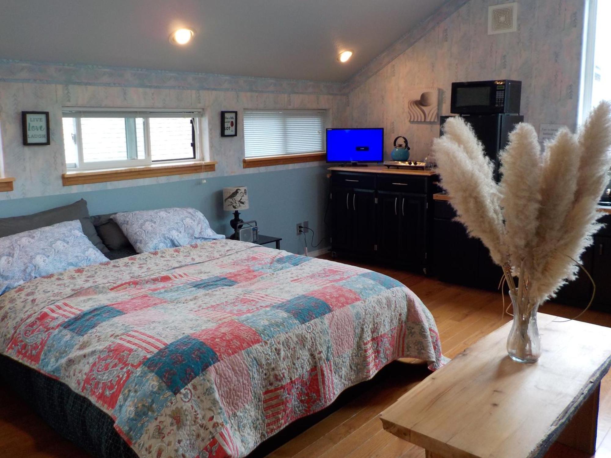Oceanfront Studio/Loft: Alpacas, Oysters & Kayaks Shelton Exteriör bild
