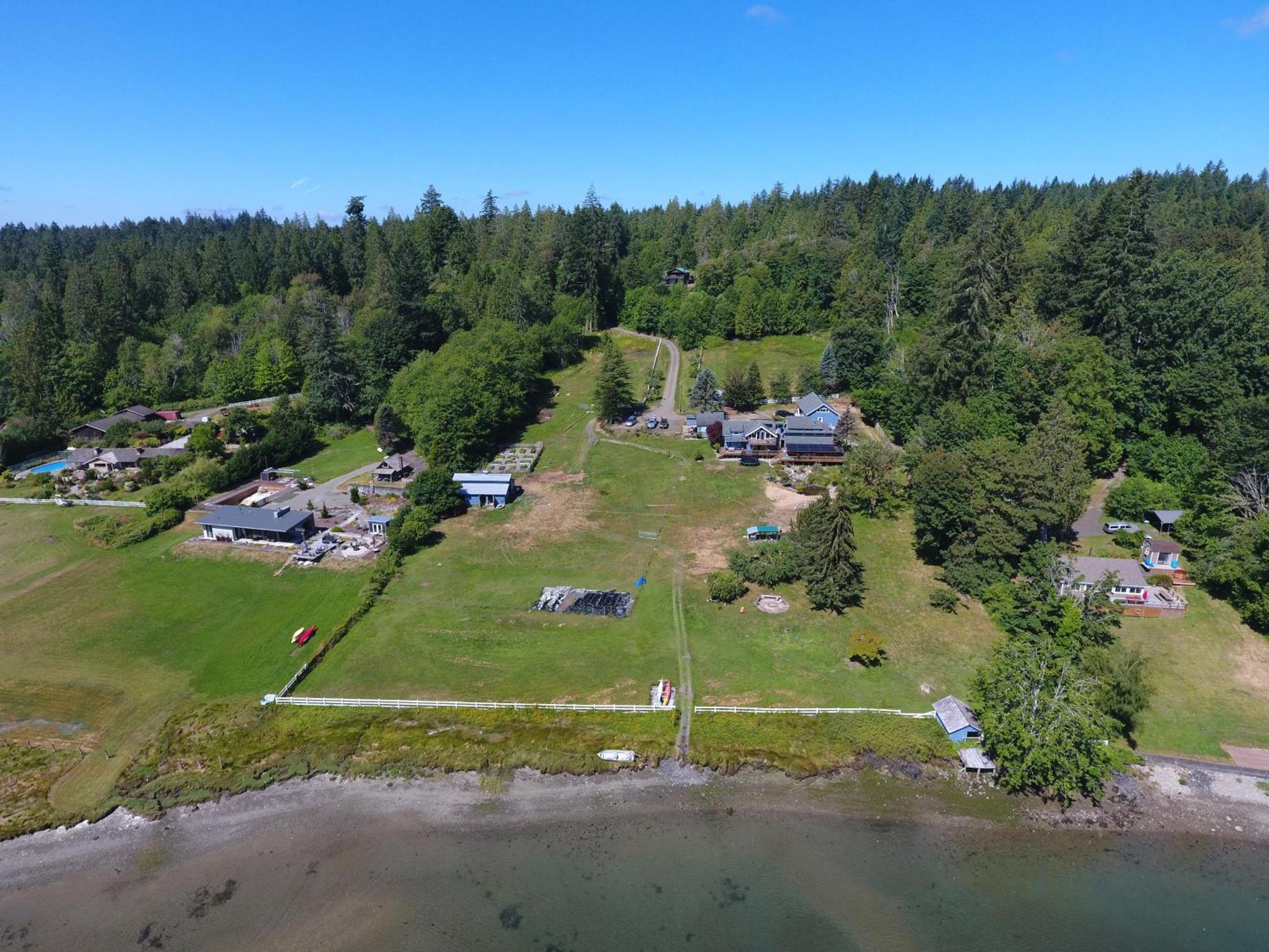 Oceanfront Studio/Loft: Alpacas, Oysters & Kayaks Shelton Exteriör bild